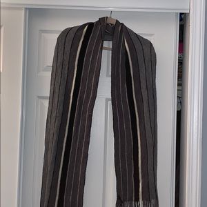 Express striped scarf
